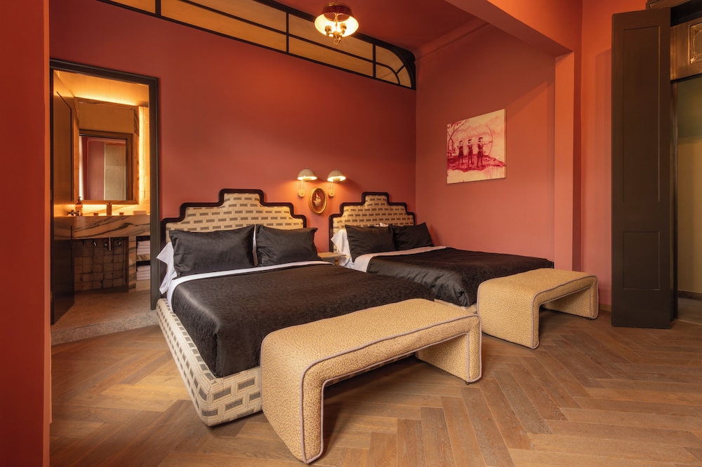 Deluxe Double Room, Courtyard View