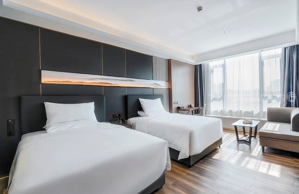 Premium Suite, City View photo 3