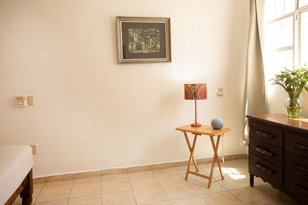 Department A: 1 bedroom king size bed photo 3