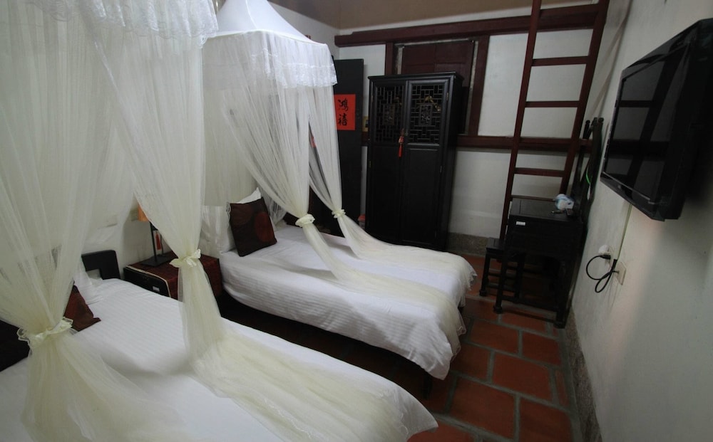 Quadruple Room (Loft) photo 3