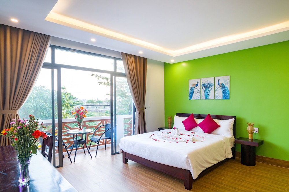 Grand Deluxe Double With Balcony - Photo 4