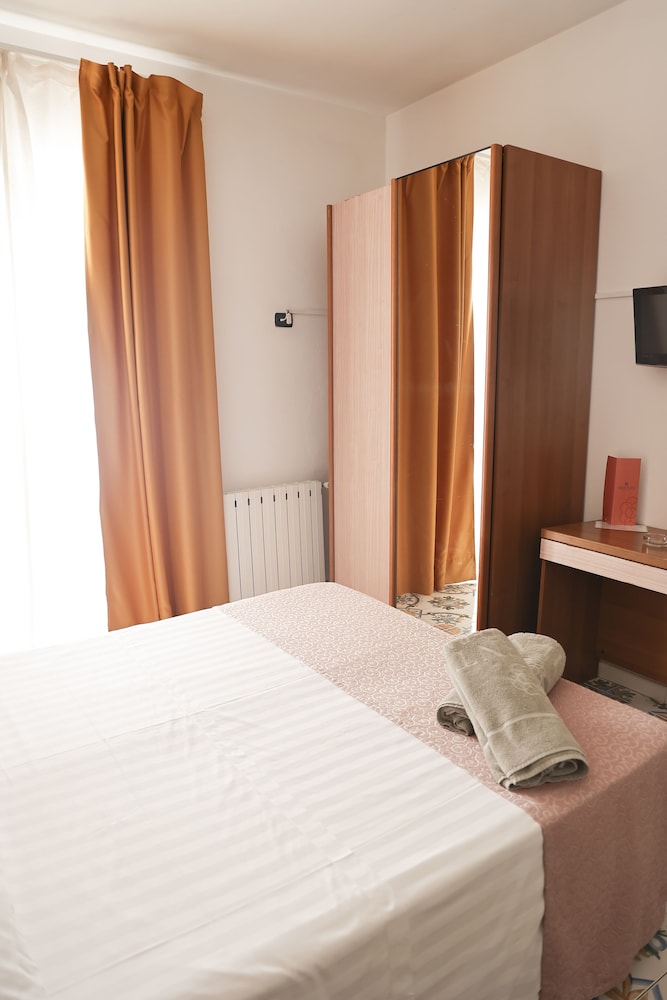 Superior Double or Twin Room, Terrace photo 3