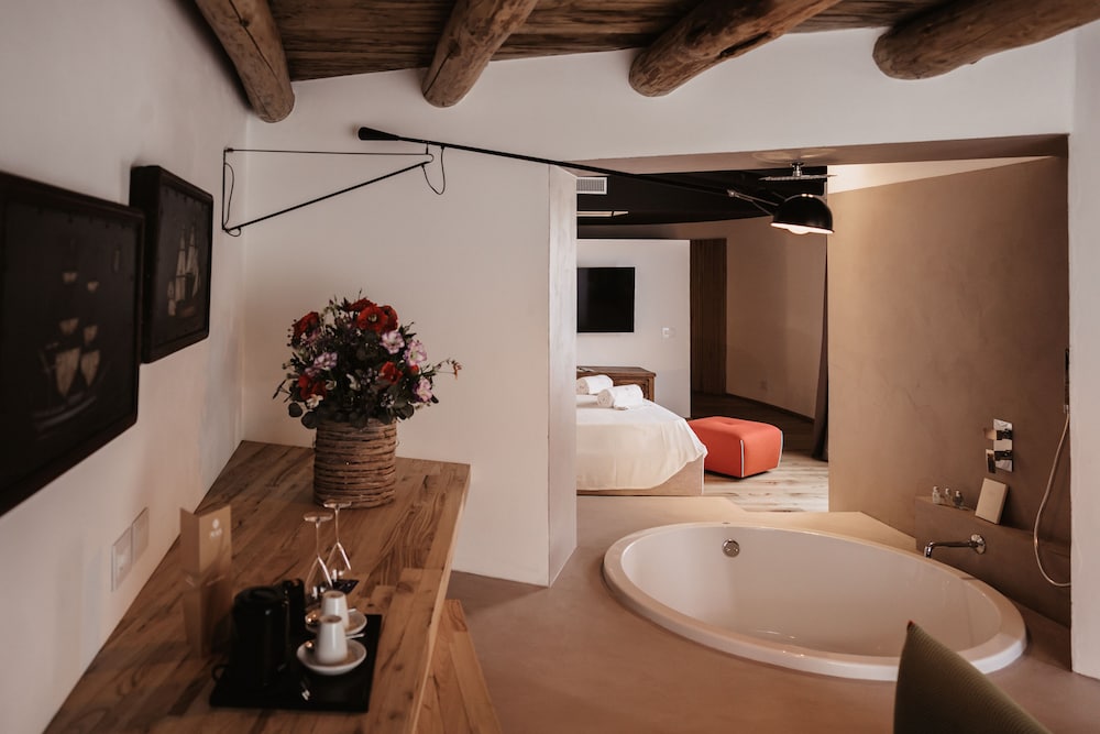 Superior Suite, Multiple Beds photo 2
