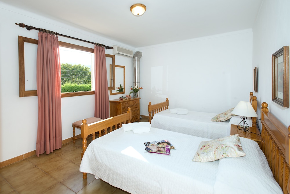 Villa, 5 habitaciones, piscina privada, vistas a la montaña