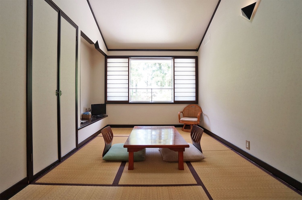 Japanese Style Room For 4 Guests - Photo 2