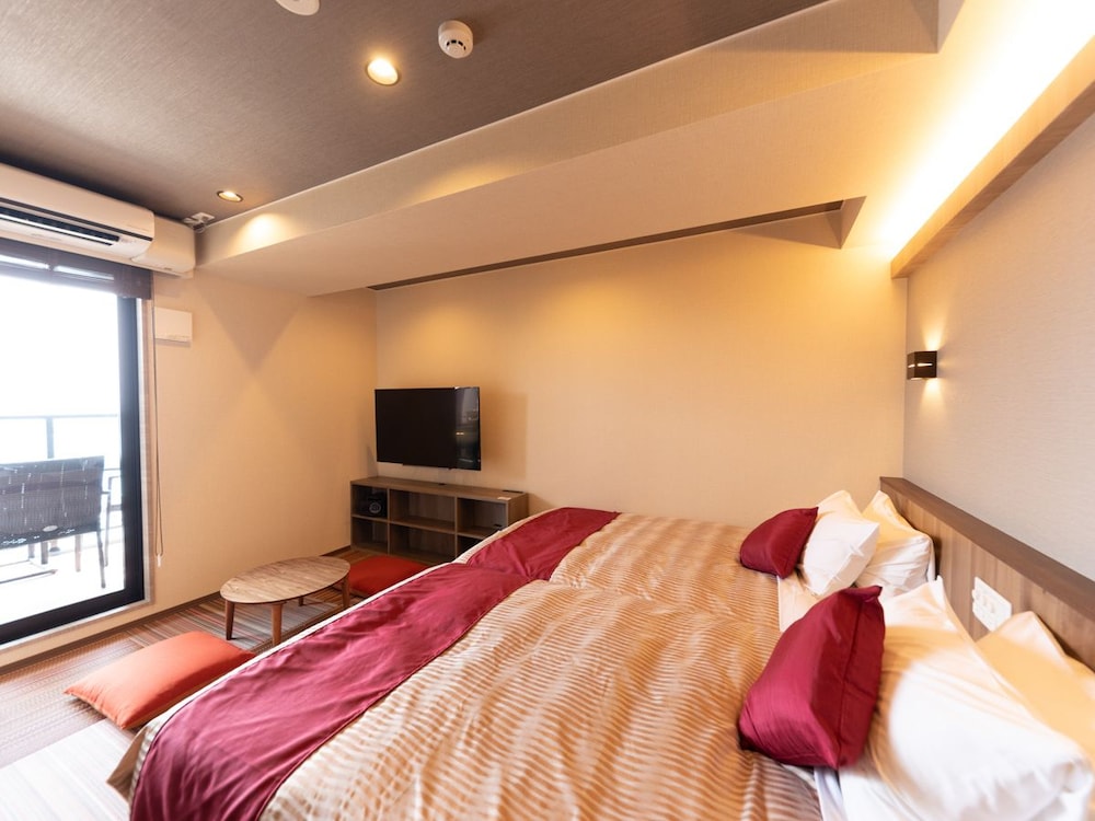 Suite, Smoking, Ocean View (With Open-Air Bath)