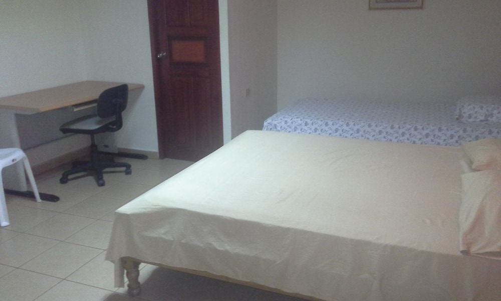 Double Room, 2 Double Beds photo 2