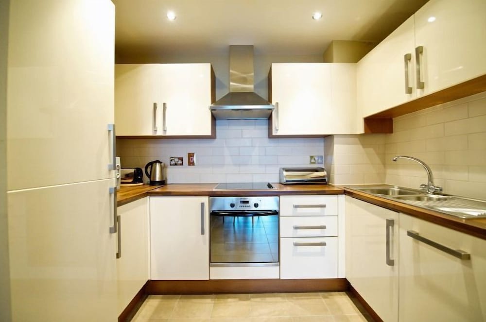 Standard Apartment, 3 Bedrooms - Photo 9