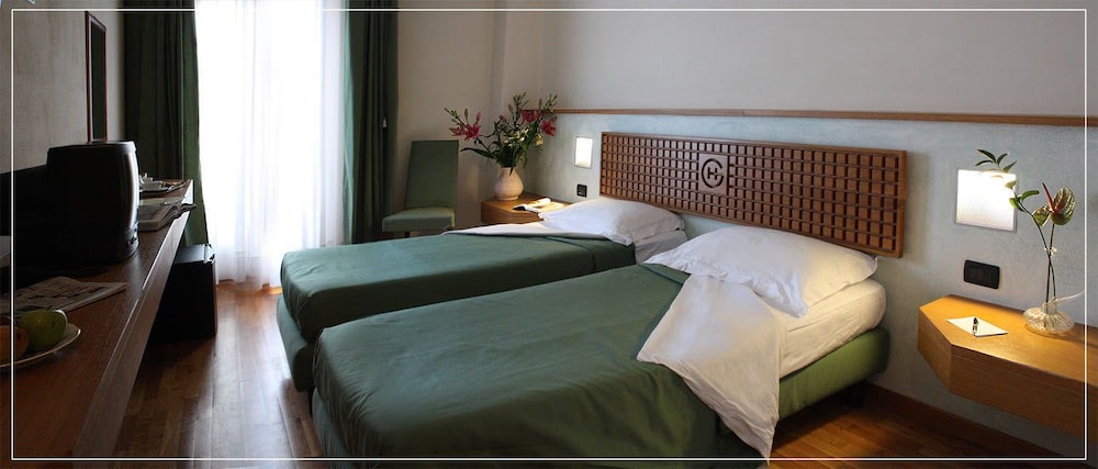 Double or Twin Room photo 2