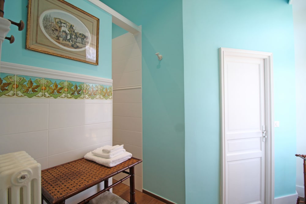 Comfort Double Room (Mauve) photo 3
