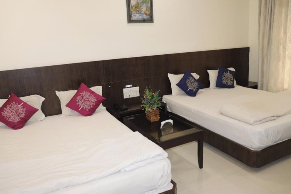 Executive Quadruple Room photo 1