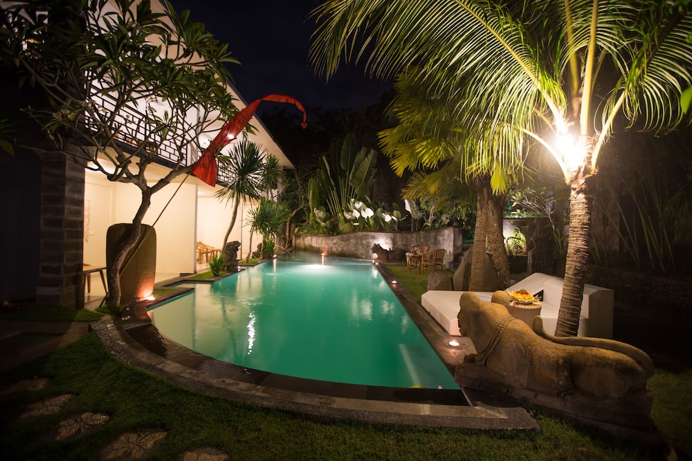 Deluxe Room, Pool View - Photo 4