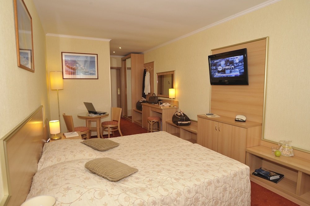 Standard Double Room photo 1