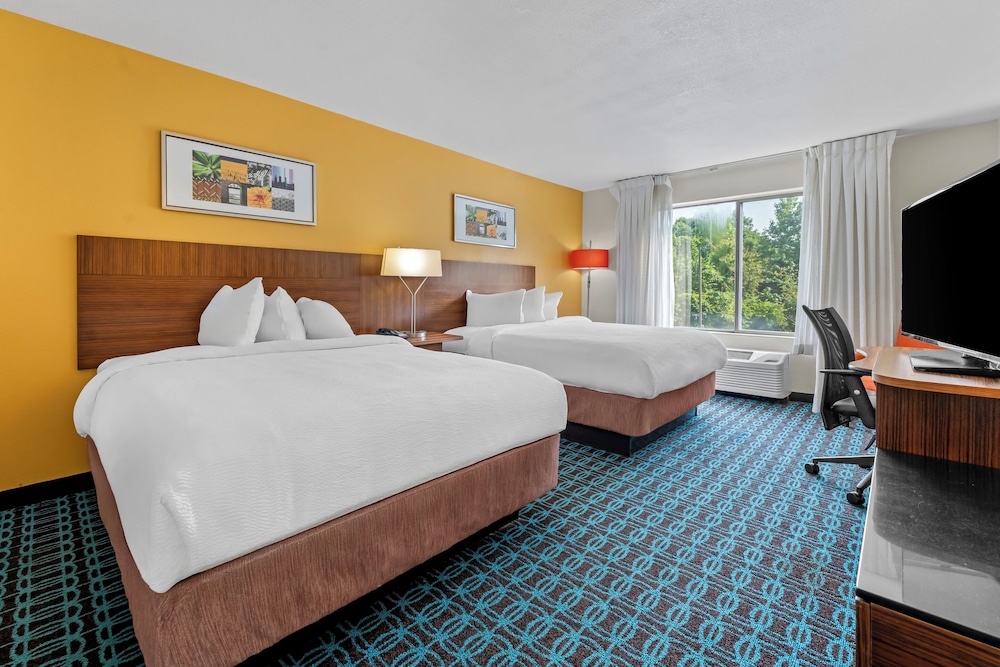 Room, 2 Queen Beds, Accessible, Non Smoking - Photo 1