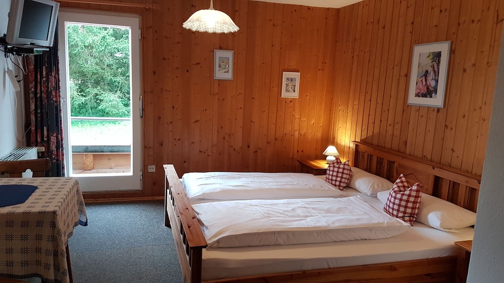 Double Room, Non Smoking photo 3