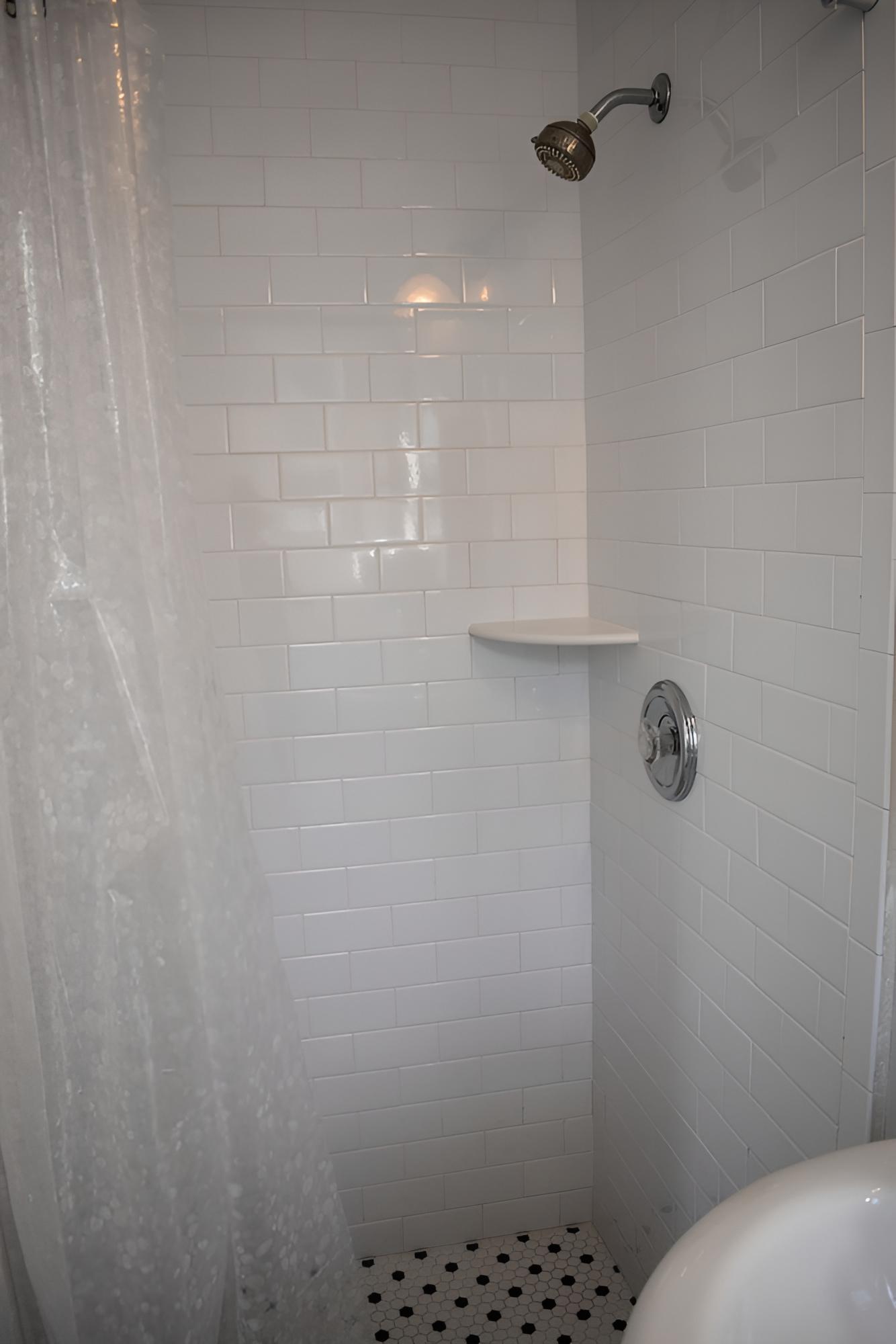 Deluxe Room, 1 King Bed, Private Bathroom, Ocean View (04) King with Private Bath) photo 3