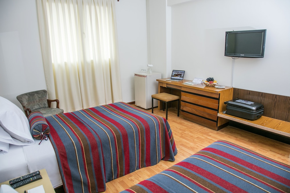 Double or Twin Room - Photo 12