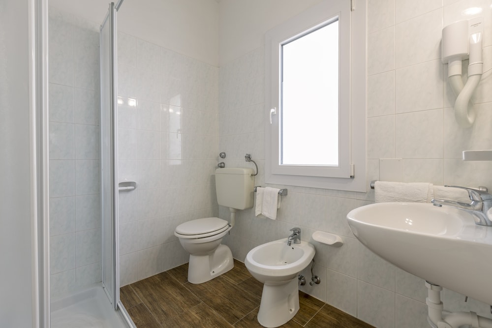 Quadruple Room, Sea View photo 2
