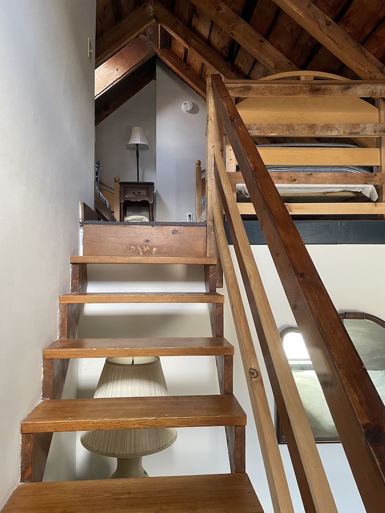 Family Loft, Multiple Beds photo 3