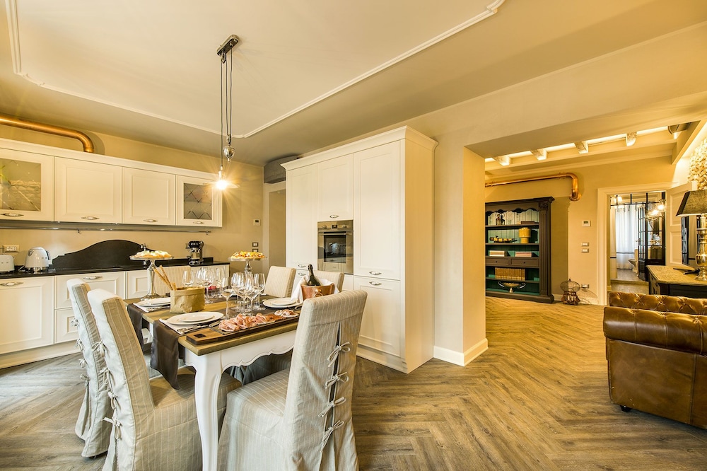 Apartment (First Floor)