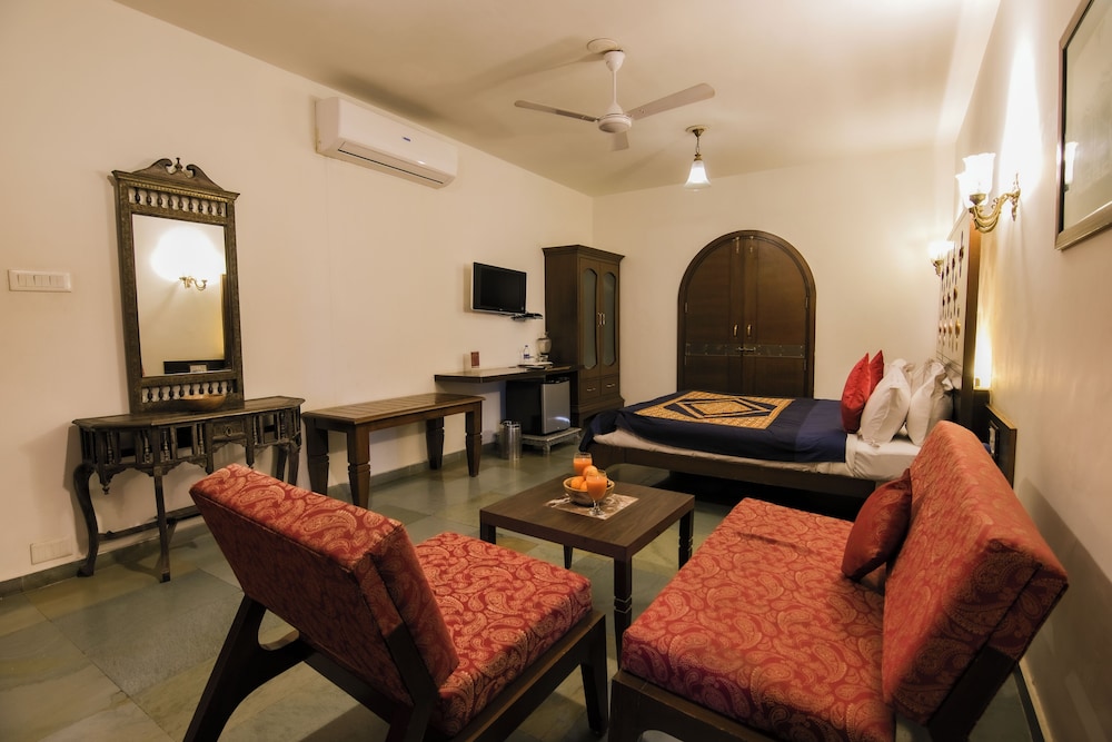 Sur Niwas Deluxe Suite photo 3