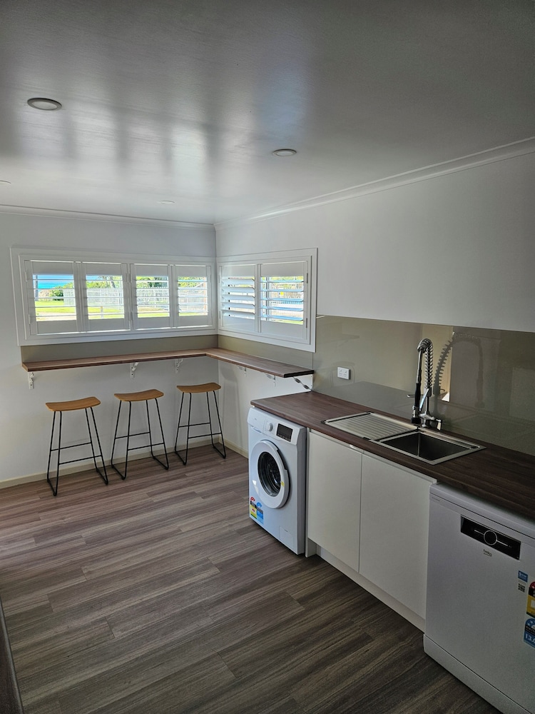 Deluxe Cottage, 2 Bedrooms, Non Smoking, Partial Ocean View