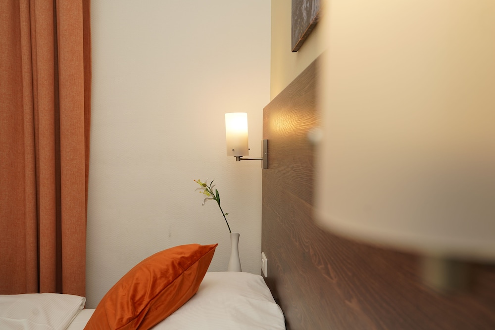 Double Room - Photo 6