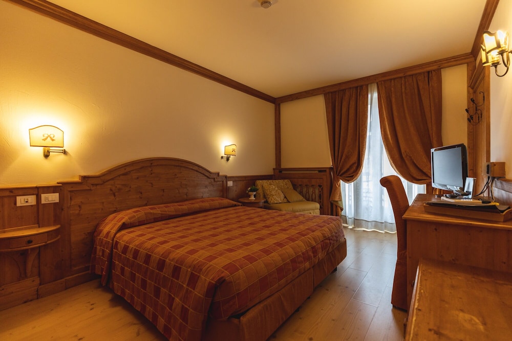 Junior Room