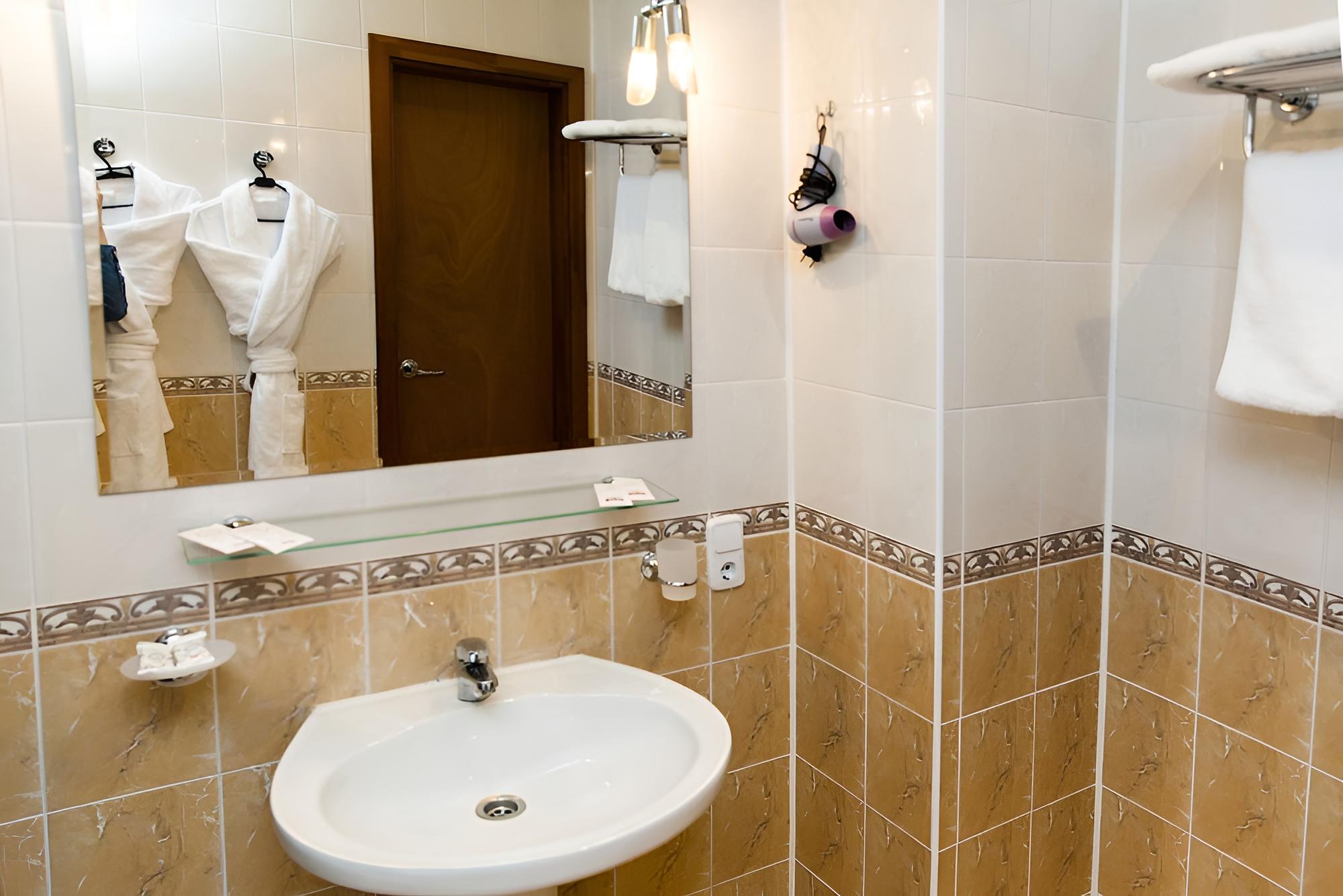 Superior Double or Twin Room photo 1
