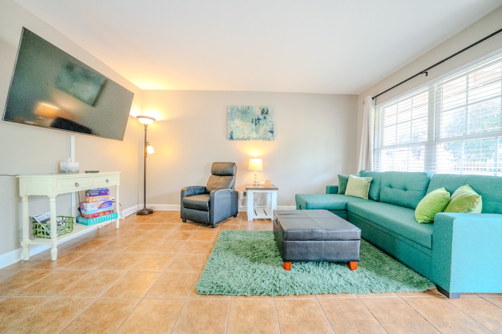Apartment photo 1
