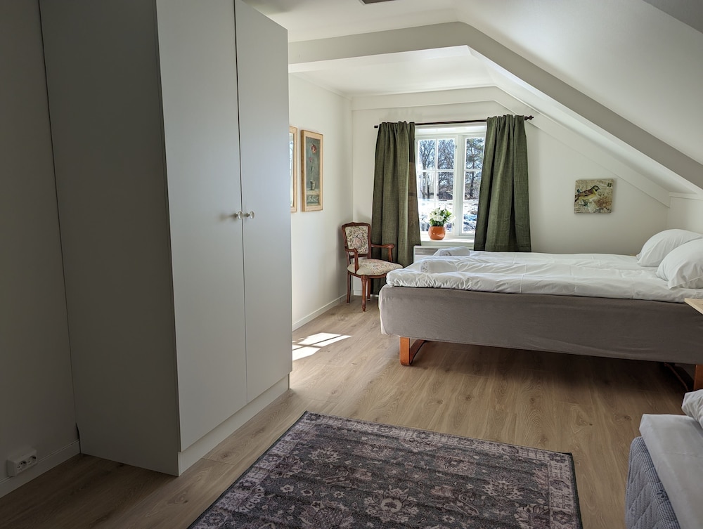 Basic Double Room, Shared Bathroom, Garden Area photo 1