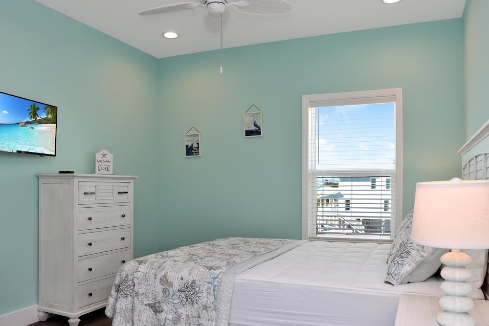 House, Multiple Beds (Windsong)