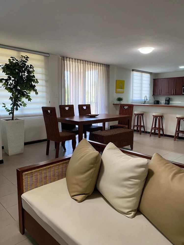 Premium Villa photo 3