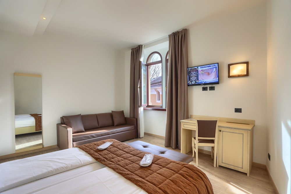 Classic Double Room Single Use
