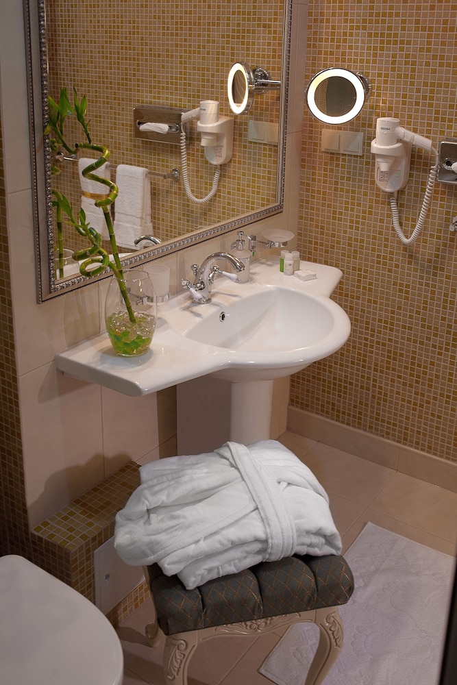 Standard Double Room - Photo 4