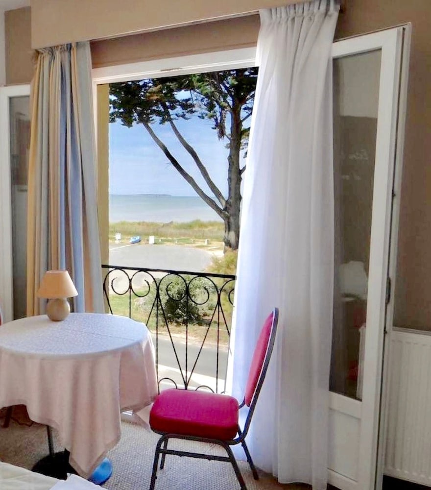 Double Room, Ocean View photo 2