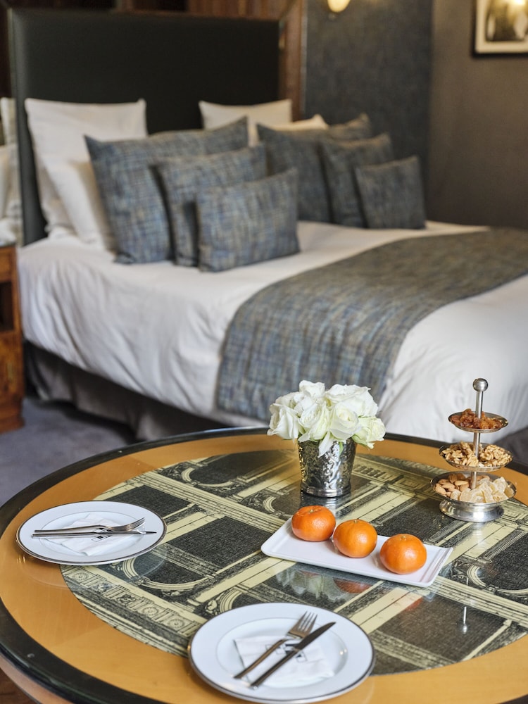 Executive Room - Photo 18