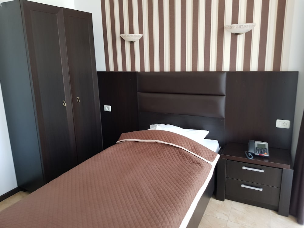 Classic Single Room