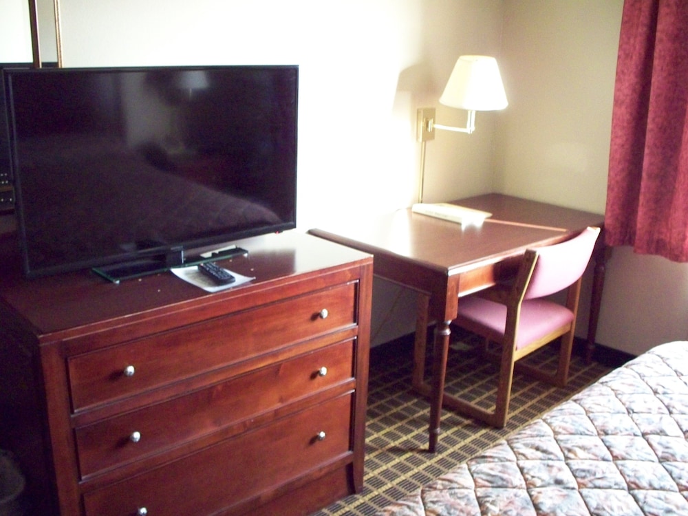 Superior Room, 1 King Bed photo 1