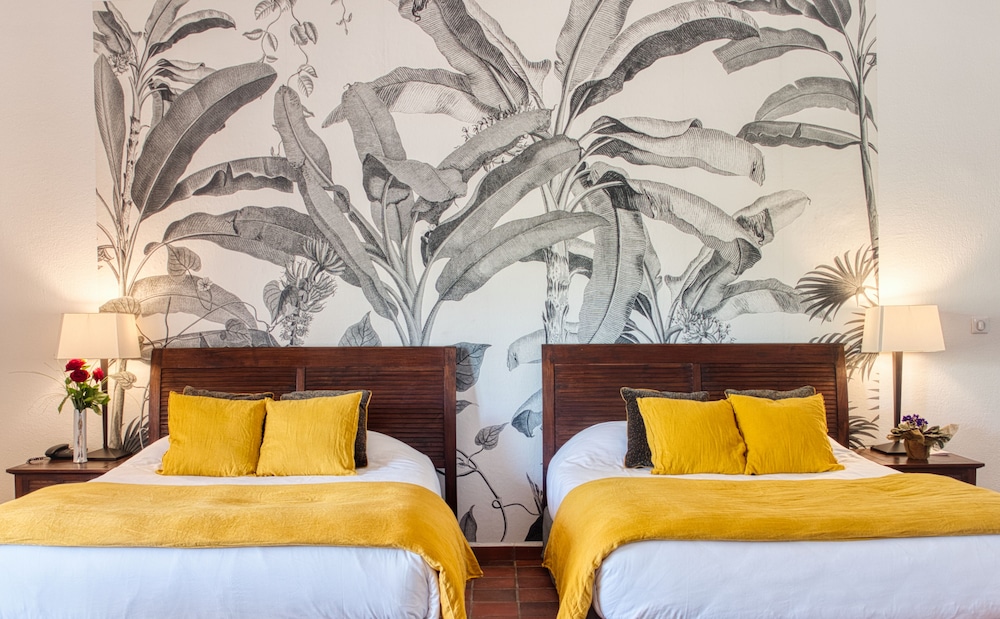Deluxe Room - Photo 3