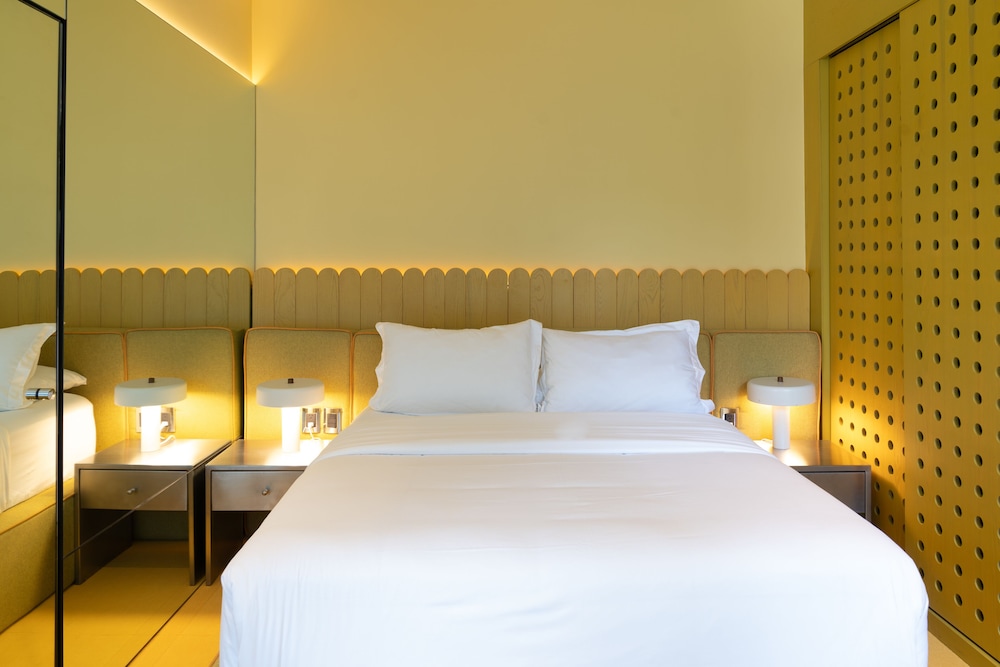 City Suite (Amarilla)