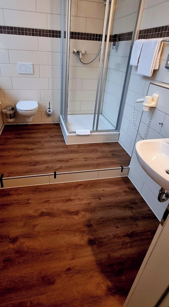 Basic Single Room