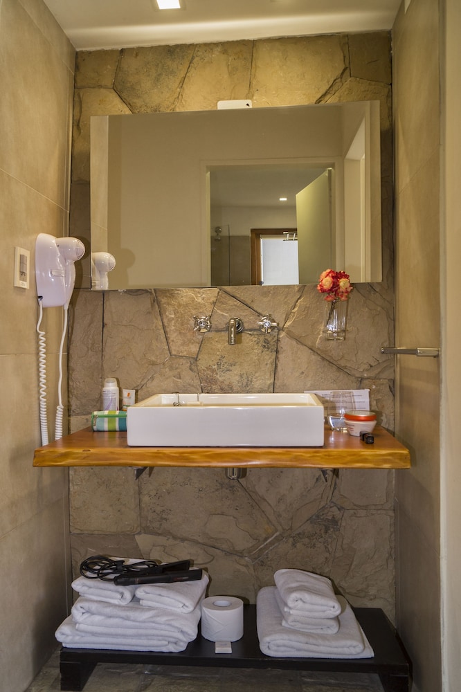 Suite, Multiple Beds, Garden View (Junior Suite King + 2 Sofa Beds) photo 2