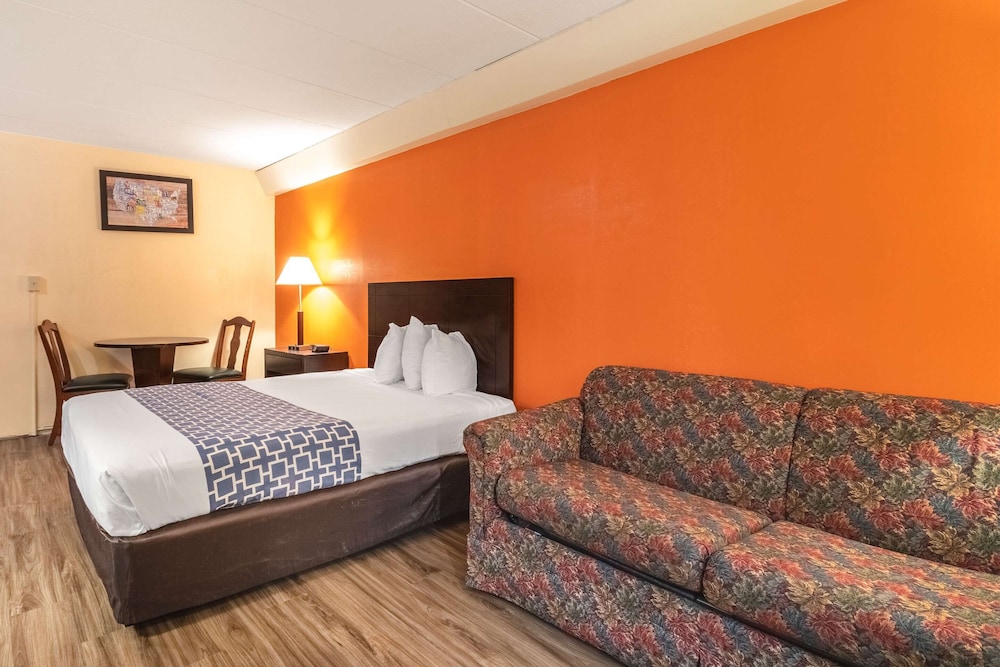 Econo Lodge Inn & Suites Windsor Locks Bradley Airport, Kuva 4
