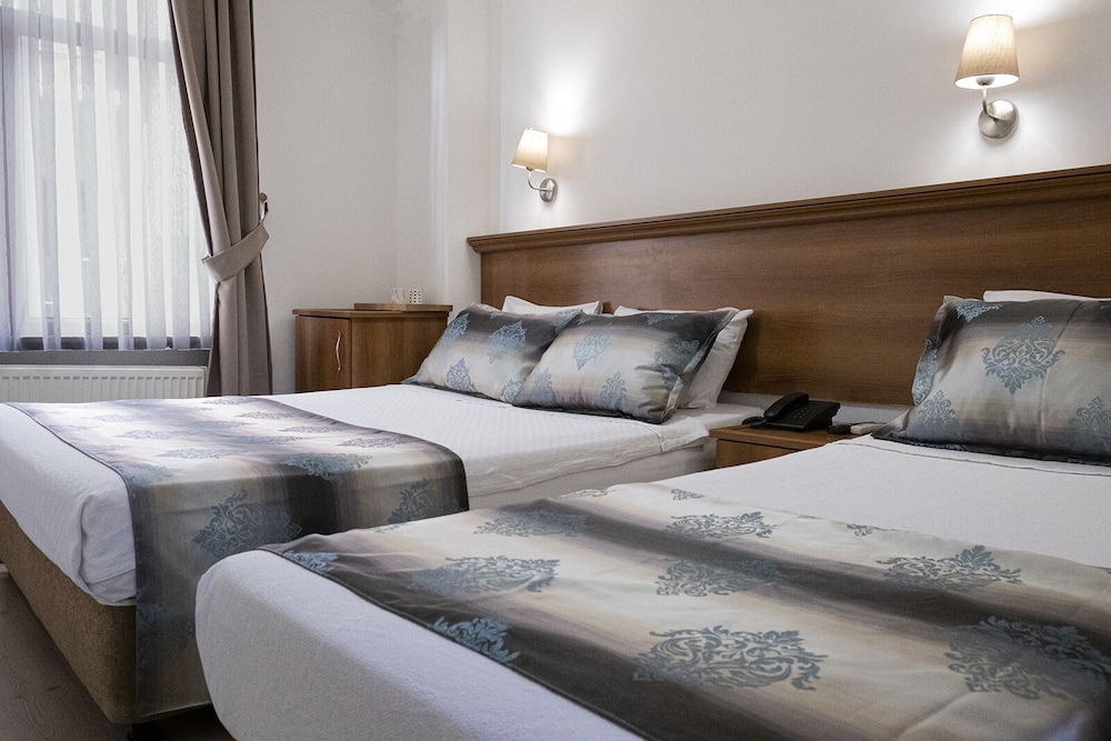City Twin Room photo 1