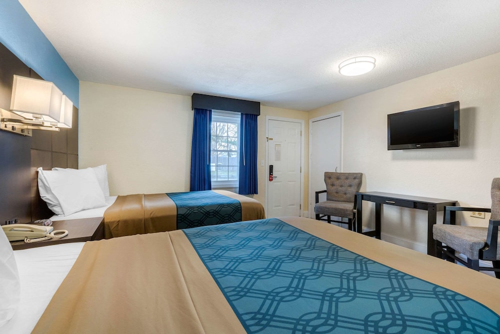 Standard Double Room, 2 Double Beds, Non Smoking - Photo 4