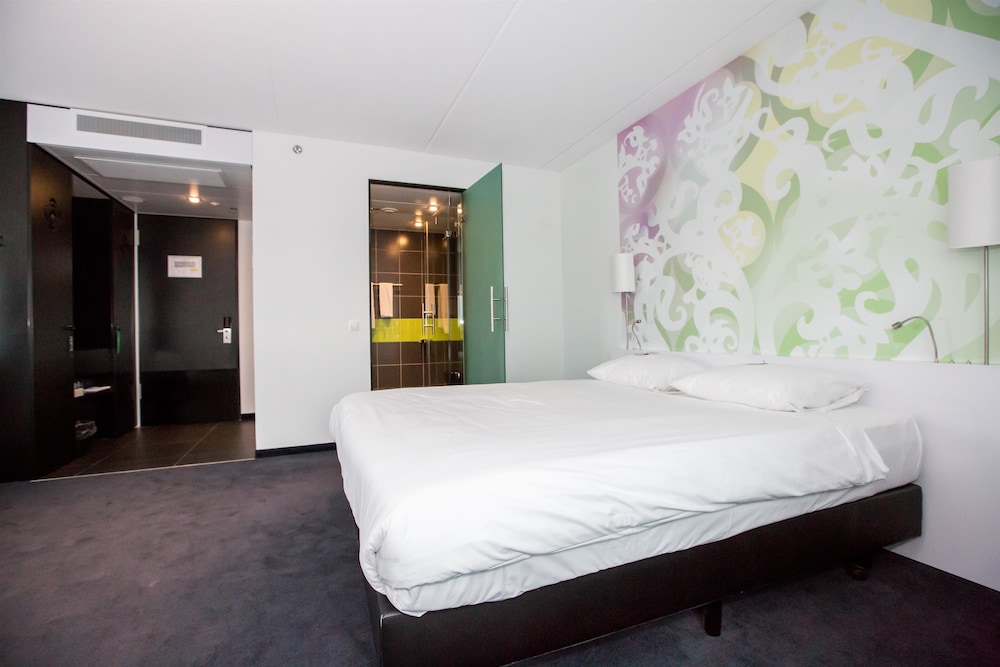 Executive Room, 1 Queen Bed photo 3