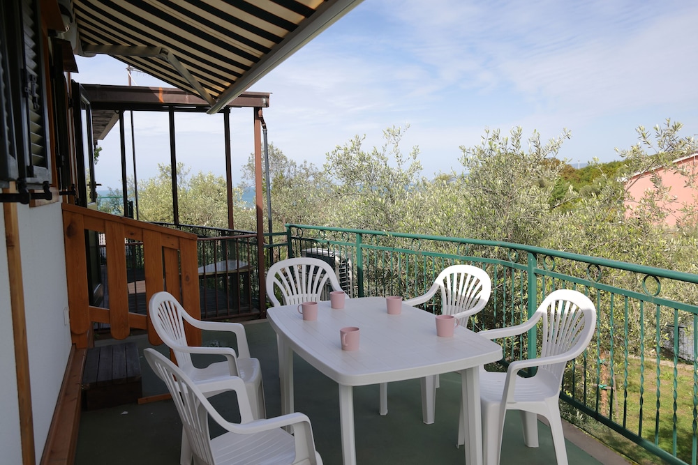 Panoramic Bungalow, Partial Sea View photo 3
