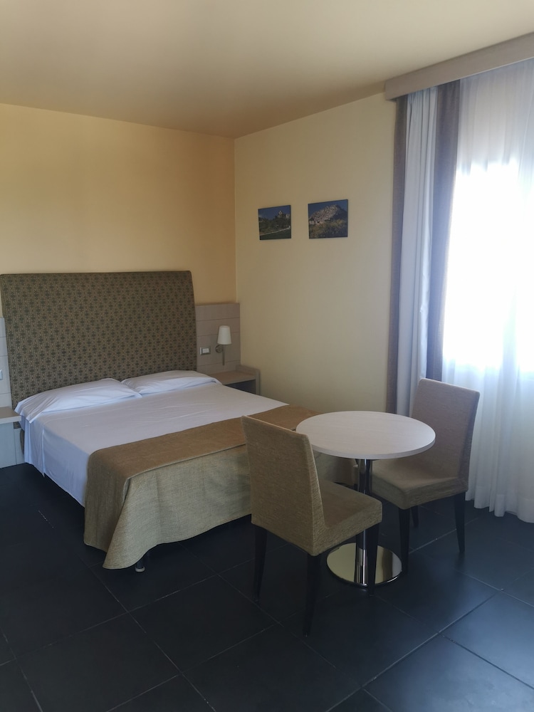 Superior Double or Twin Room, Sea View photo 1