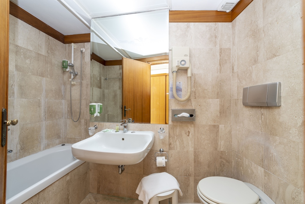 Superior Double Room, Balcony, Sea View - Photo 12